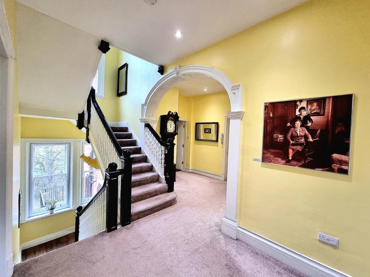 מטלוק Spacious Retreat With River Views Near Peak District מראה חיצוני תמונה