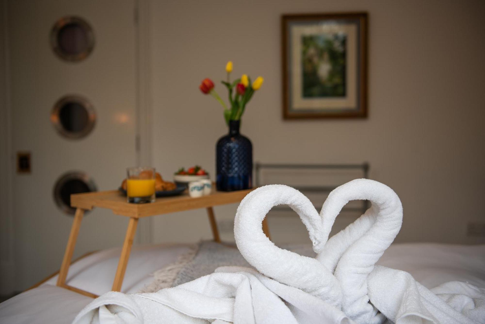 מטלוק Spacious Retreat With River Views Near Peak District מראה חיצוני תמונה