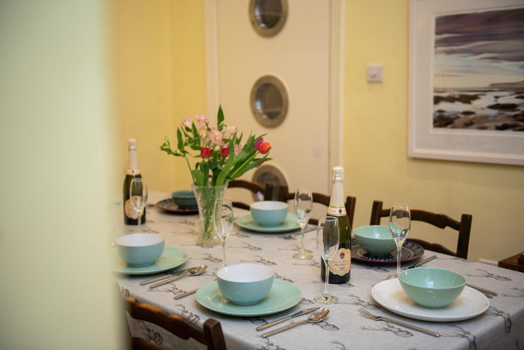 מטלוק Spacious Retreat With River Views Near Peak District מראה חיצוני תמונה