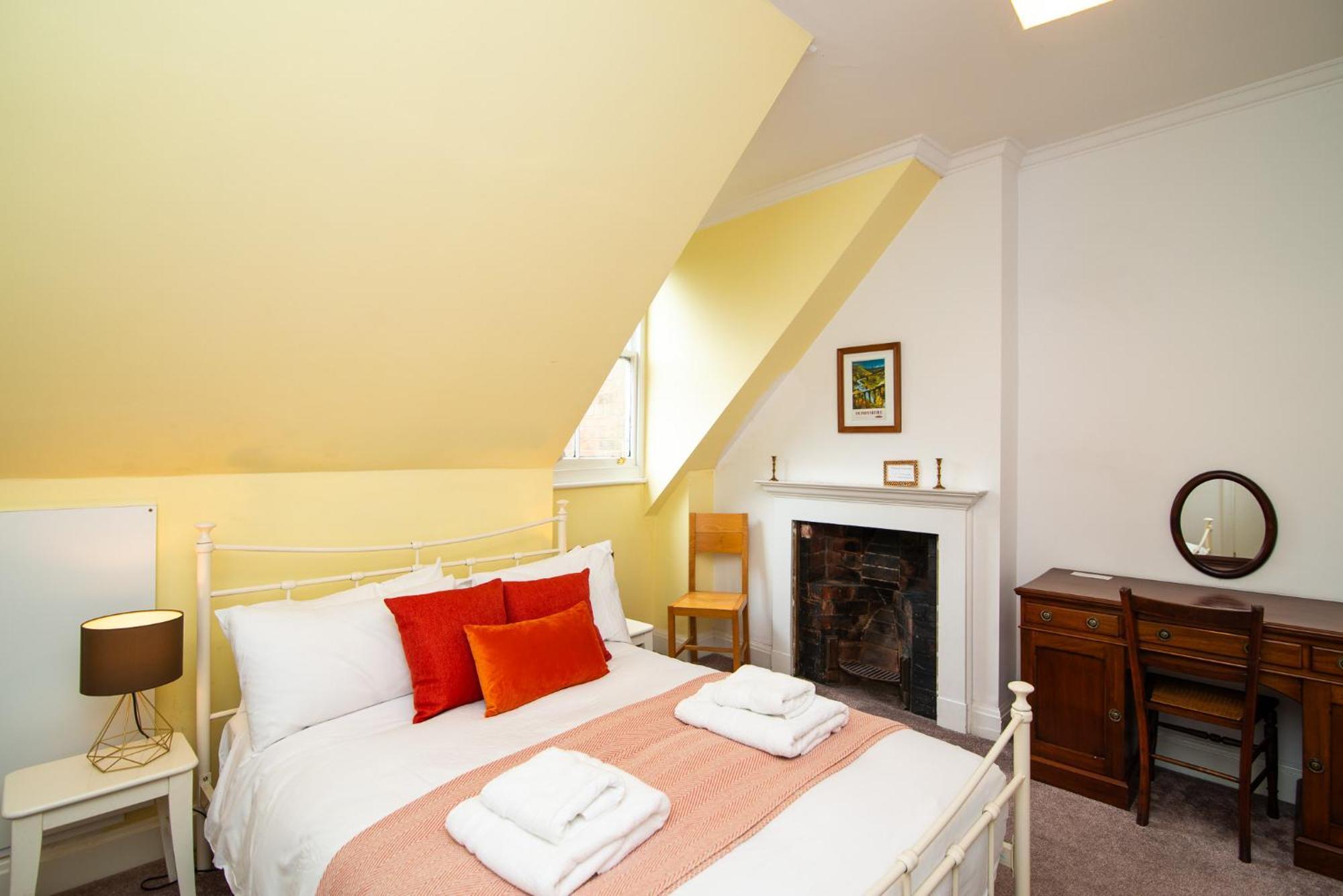 מטלוק Spacious Retreat With River Views Near Peak District מראה חיצוני תמונה