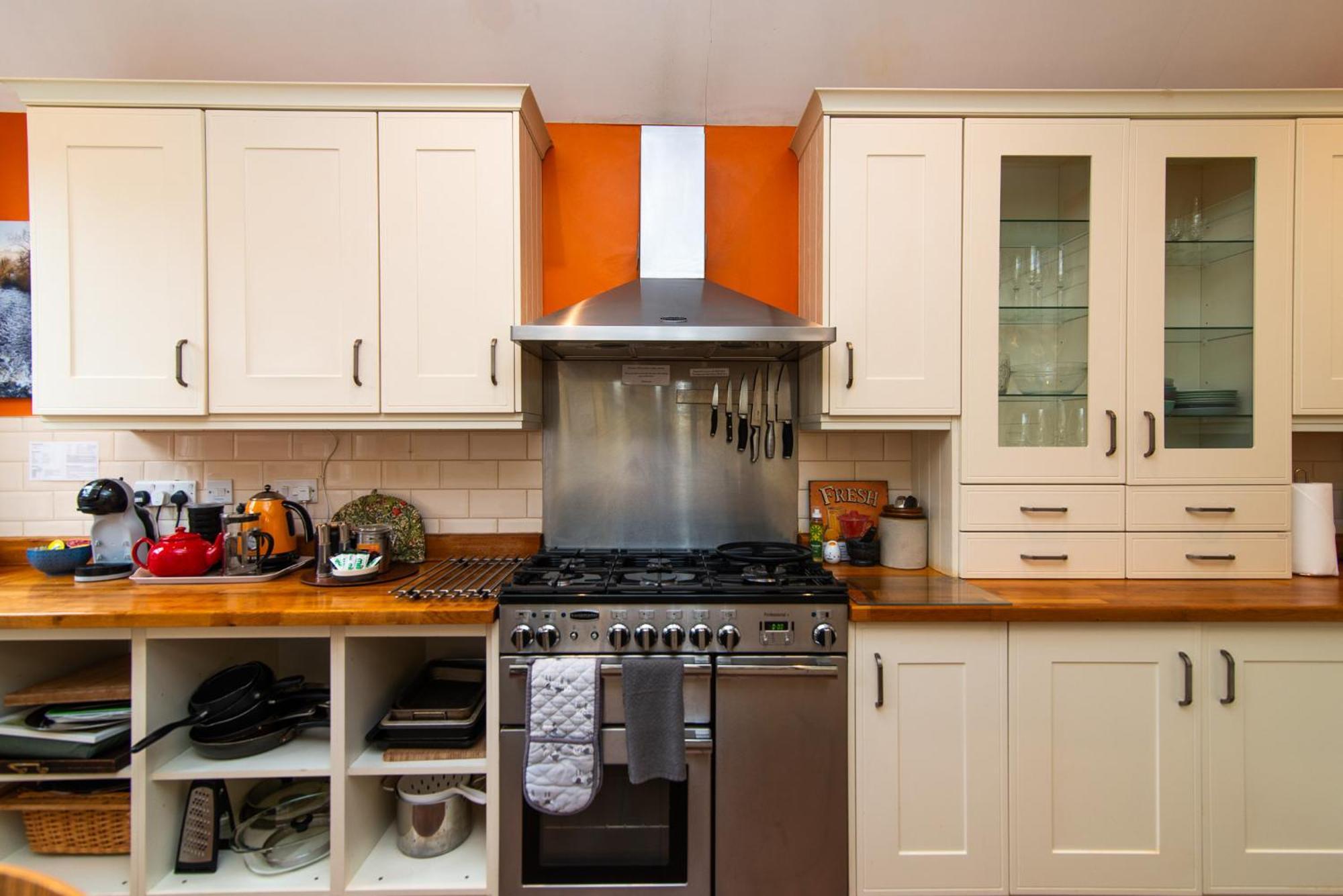 מטלוק Spacious Retreat With River Views Near Peak District מראה חיצוני תמונה
